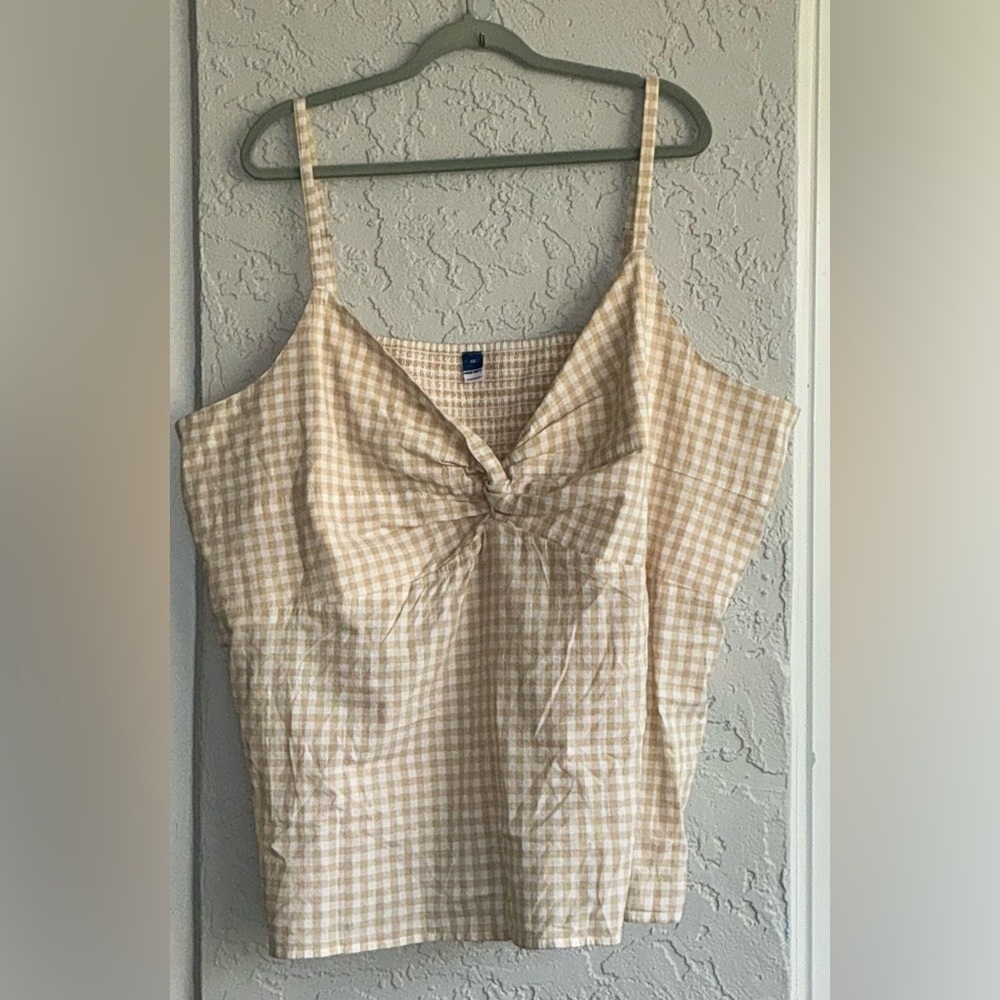 Old Navy Gingham Spaghetti Strap Women's Top (NWOT)